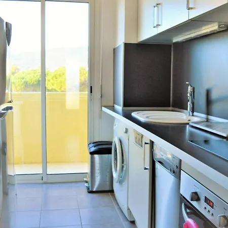 Coquet 2 Pièces Avec Terrasse Au Lavandou, 4 Couchages, Vue Exceptionnelle - Fr-1-251-289 *